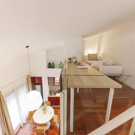 Bravissimo Placa Catalunya 2-1, Duplex * Girona
